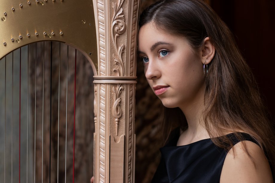 Portrait of Harpist Dariaa Ahapova