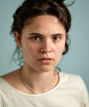 Portrait photo of Anna Hauner Portrait photo of a woman with brown hair.
