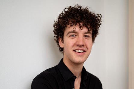 2025-12-14 Kaspar Jöhnk Porträt