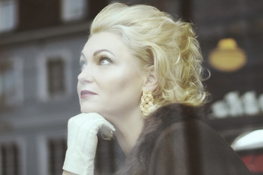 2026-04-24 Nicole Metzger: 100 Jahre Hildegard Knef Nicole Metzger im Porträt