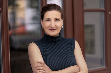 2025-06-30 Charlotte Seither Portrait