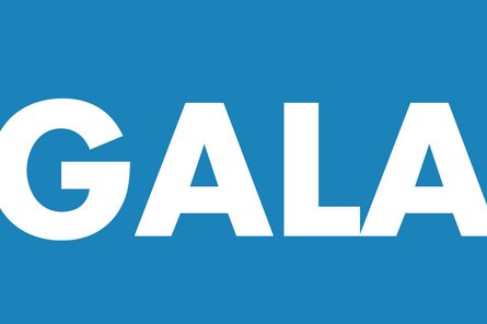 Gala weiße Schrift auf blauem Hintergrund mit dem Wort Gala