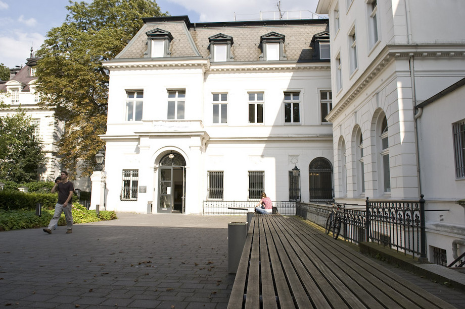 Budge Palais - Haupteingang